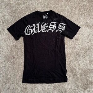 BLACK GUESS GOTHIC STYLE GRAPHIC TEE
